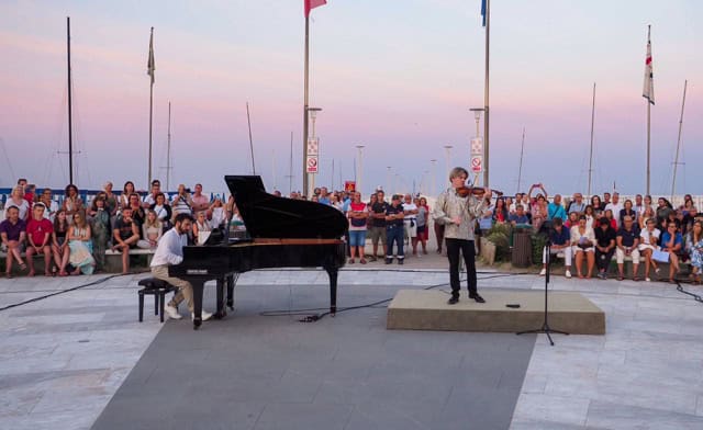 Forte, la magia del Concerto all’Alba si è ripetuta. Successo dell’esibizione del violinista Yury Revich con Goretta